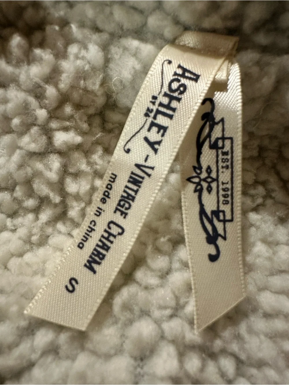 Ashley Vintage Charm EST 1998 Sherpa-Lined Denim Jacket Women’s Size Small